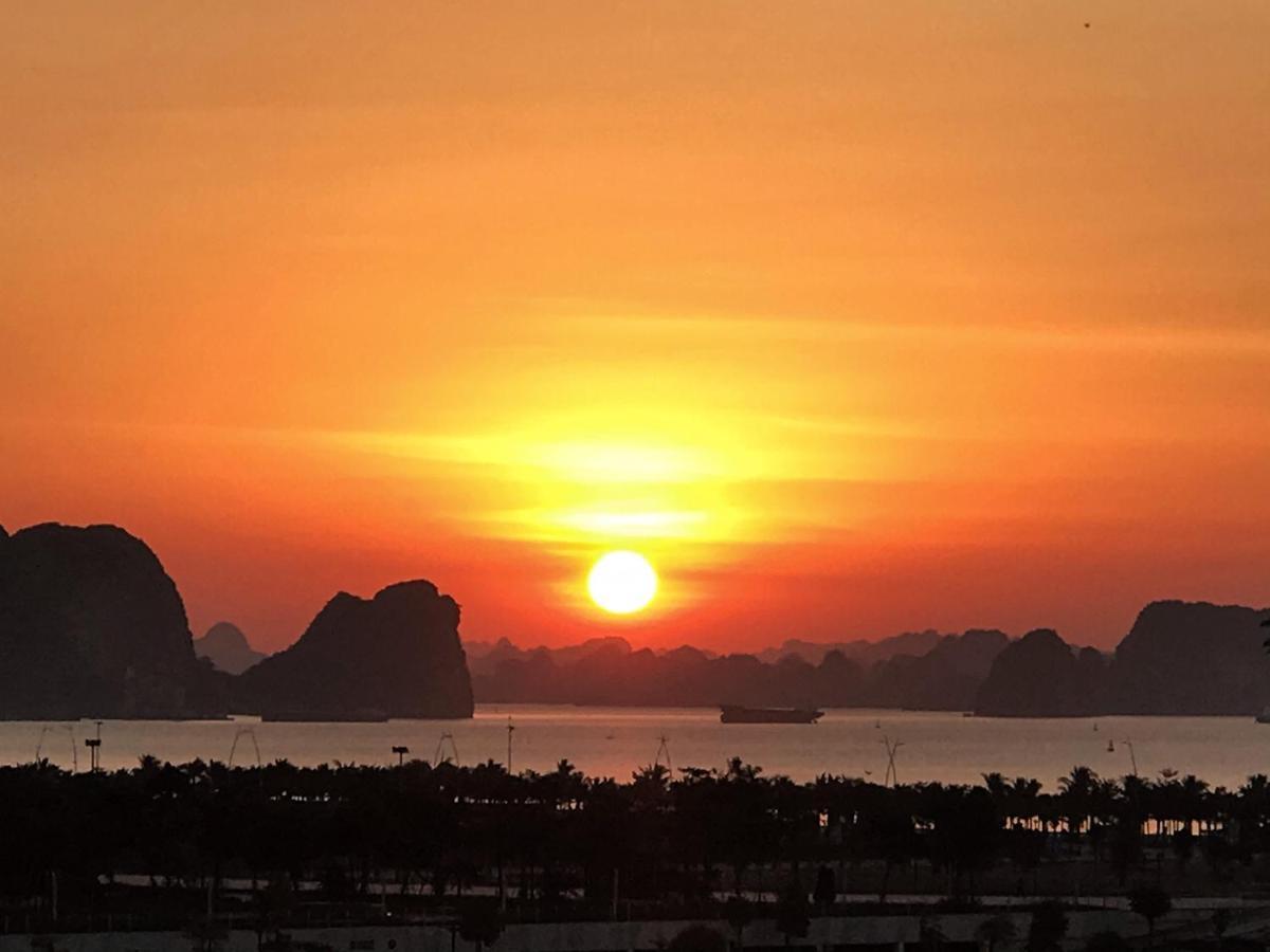 Elysinam Boutique Hotel Ha Long Exterior foto
