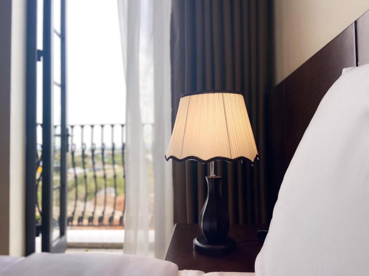 Elysinam Boutique Hotel Ha Long Exterior foto