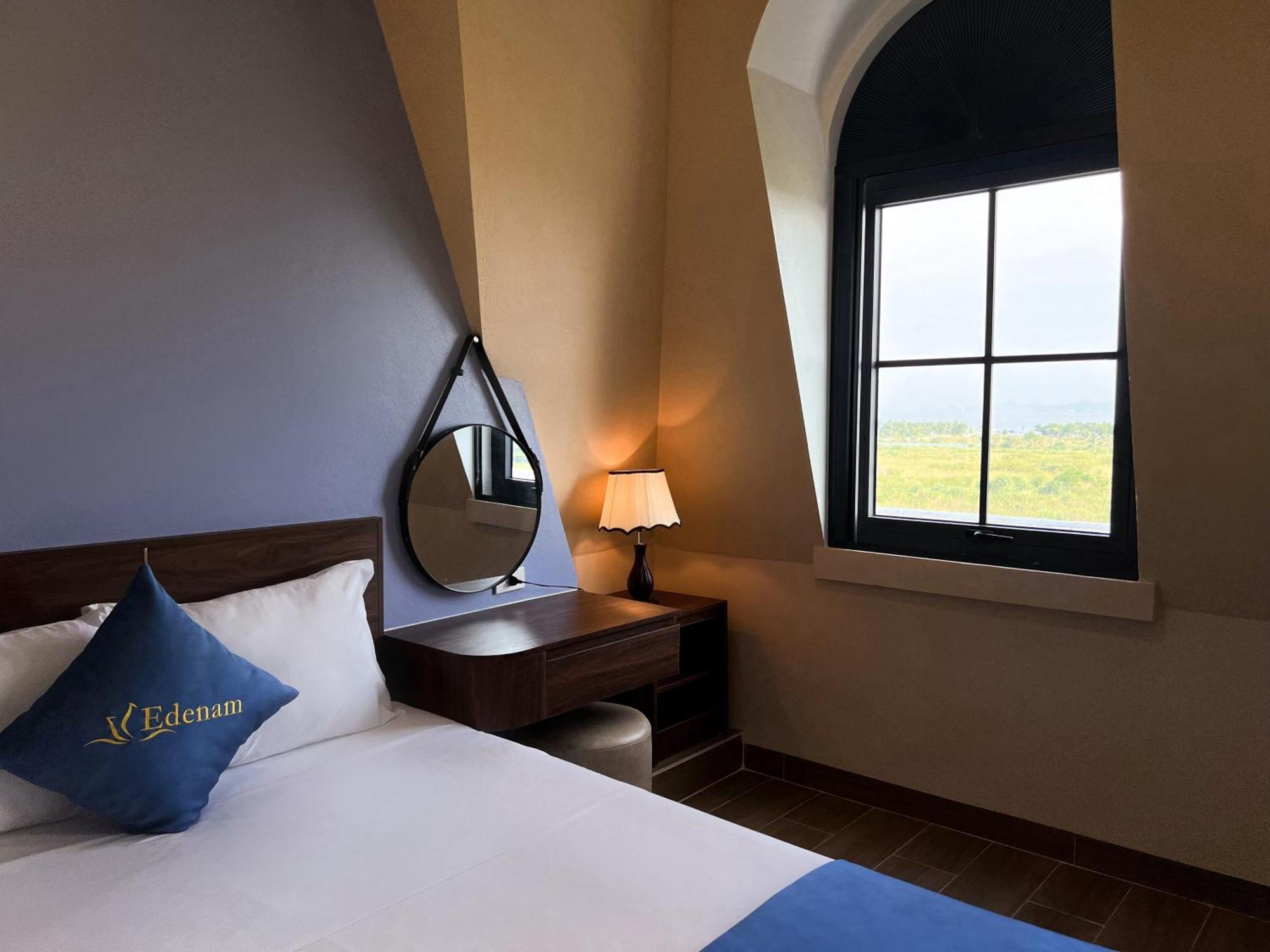 Elysinam Boutique Hotel Ha Long Quarto foto